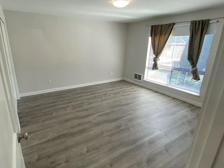 Large bedroom