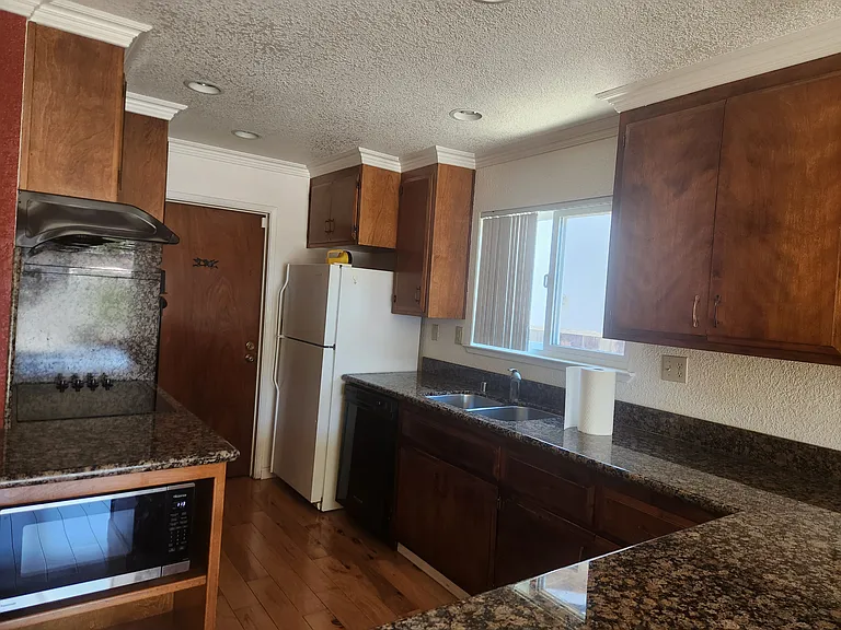 4916 Omar St — Photo 24