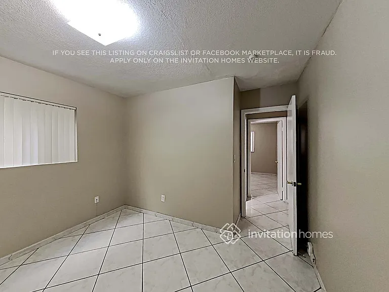 2124 W 54th St — Photo 14