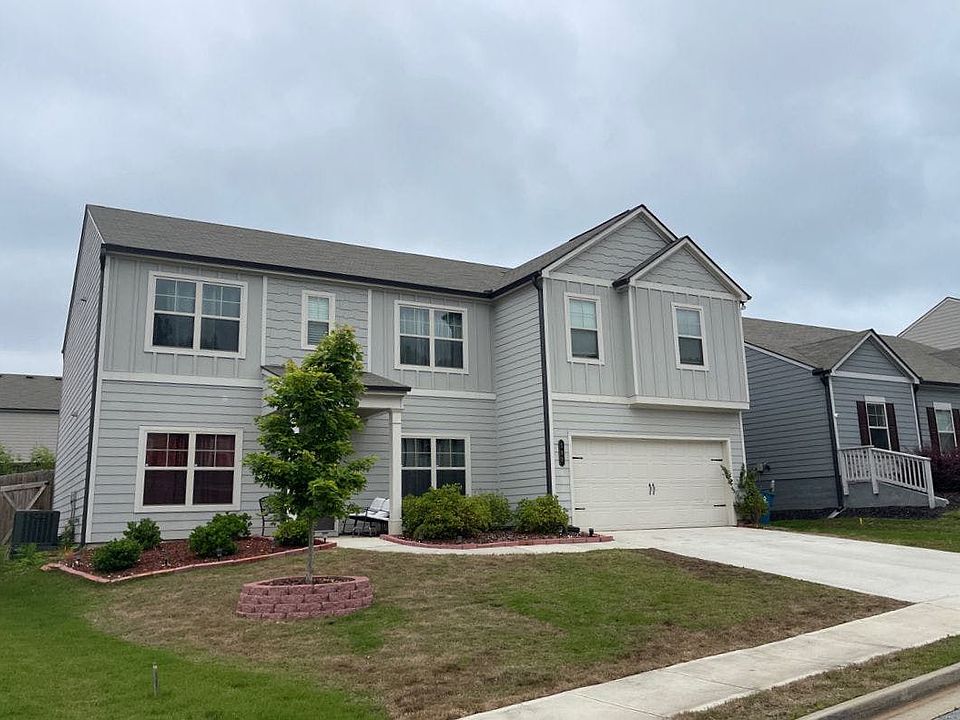 2nd image of 103 Creekside Bluff Way