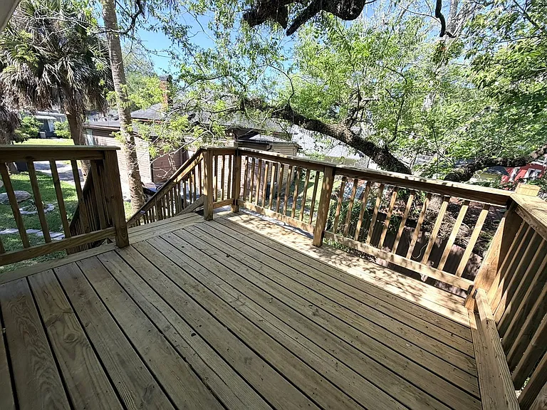 2611 Green St — Photo 3