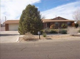 208 Tierra Berrenda Dr, Roswell, NM 88201