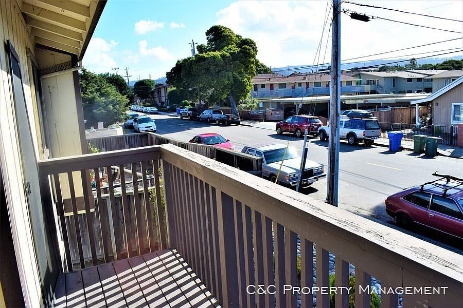 1st image of 424 Dela Vina Ave