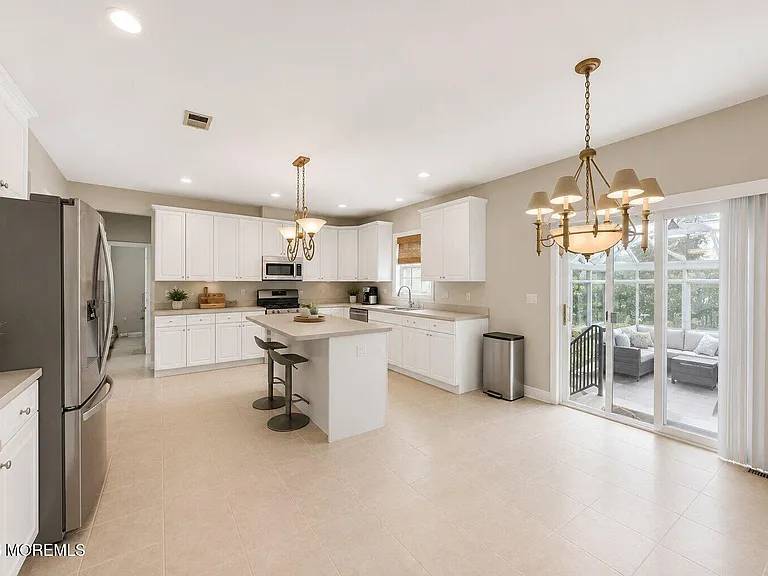 14 Heathrow Ct — Photo 12