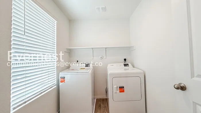 16043 Mahogany Way — Photo 16