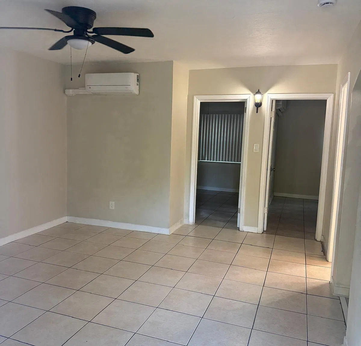 3 bed, 1.0 bath, 900 sqft, $1,500 — Photo 2