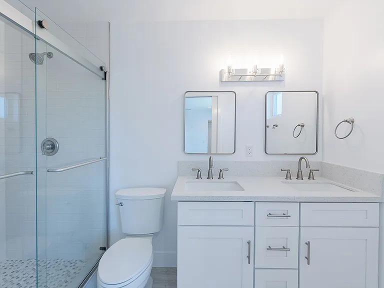 1415 W 222nd St — Photo 23
