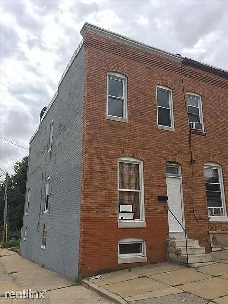 2401 W.LOMBARD FRT.1