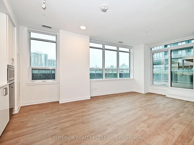 30 Upper Mall Way #A214 — Photo 7