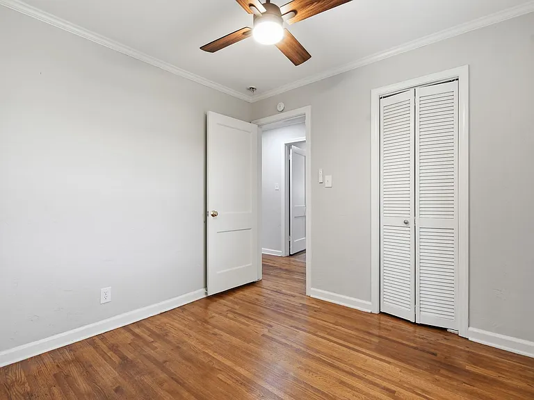 45 E 51st Pl — Photo 16