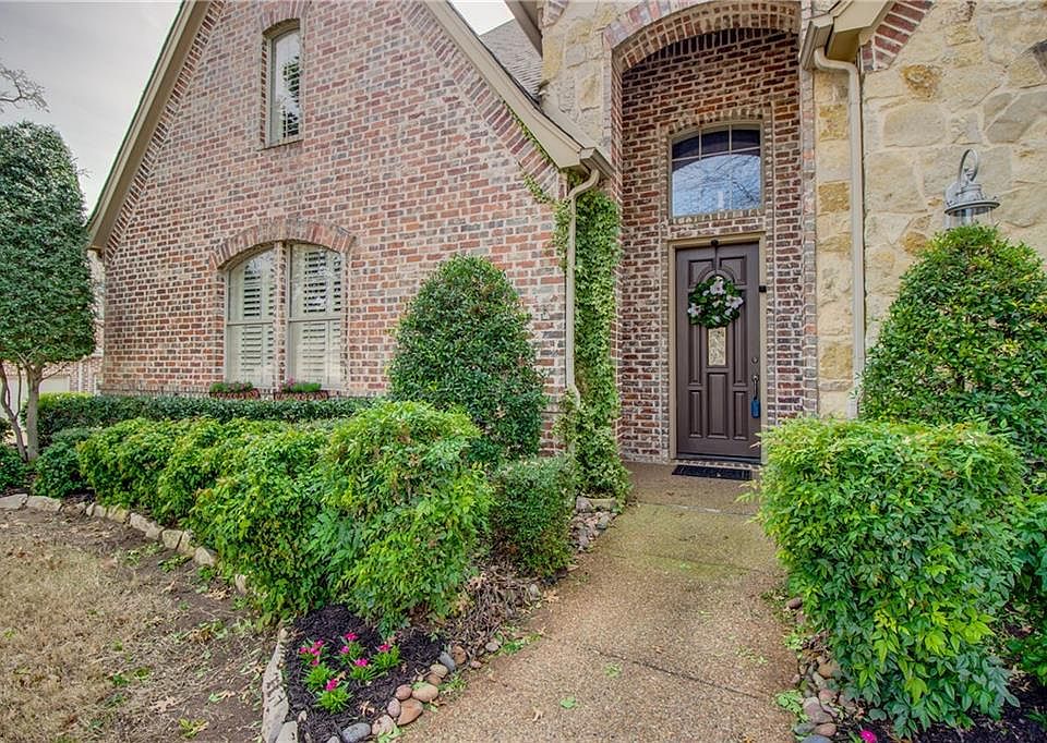 1st image of 2905 High Oaks Dr