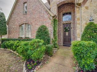 2905 High Oaks Dr, Grapevine, TX 76051