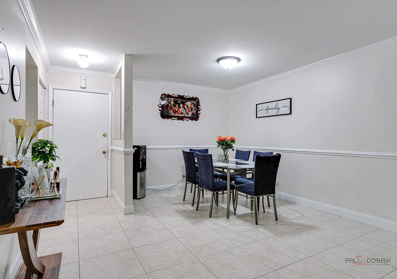 Orchard Apartments — Photo 2