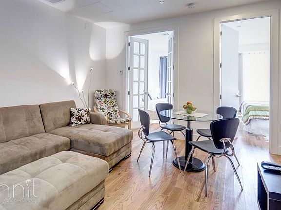 3rd image of 869 Park Ave APT 2A
