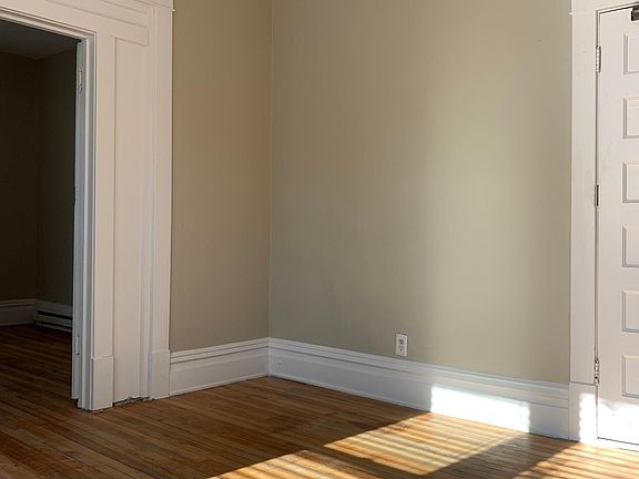 Living Area - Facing Door