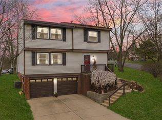133 Summit Ridge Dr, Bridgeville, PA 15017