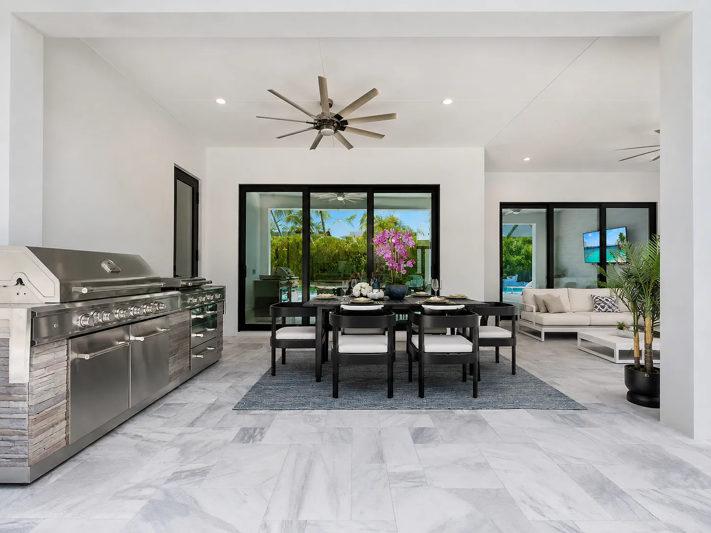 4 bed, 4295 sqft, $30,000 — Photo 3