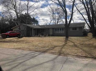 5435 Robin Ln, Stevens Point, WI 54482