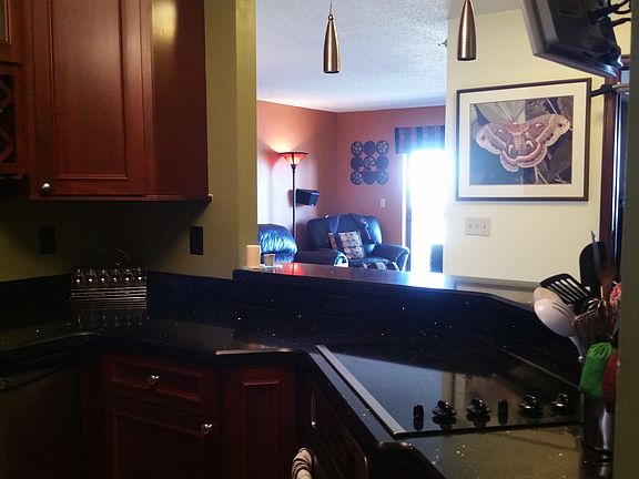 4th image of 78 10th St E Unit 2903