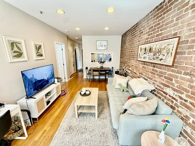 95 Prince St #4 — Photo 2