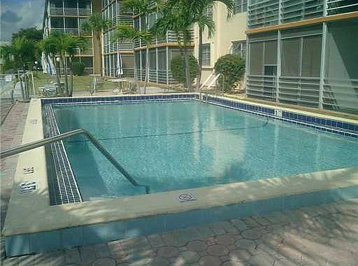 5th image of 3550 NE 169th St APT 205