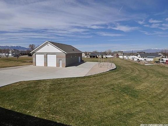 3rd image of 2550 W Statehood Dr