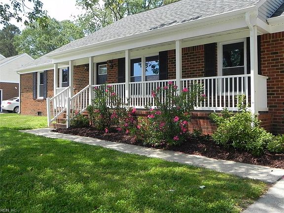 3rd image of 1033 Weeping Willow Dr