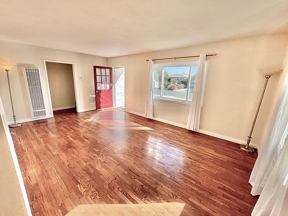4th image of 18909 Florwood Ave