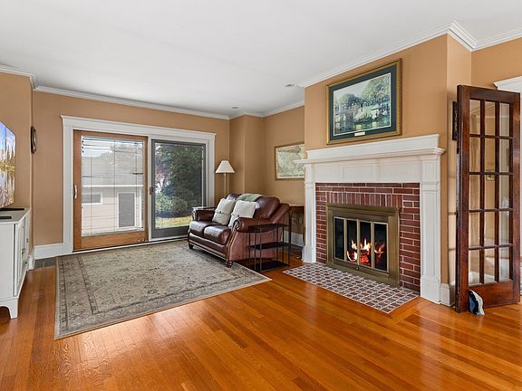 4th image of 35 Waldron Rd