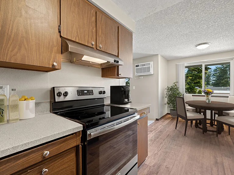 Meadowlawn Apartments - 55+ Community — Photo 5