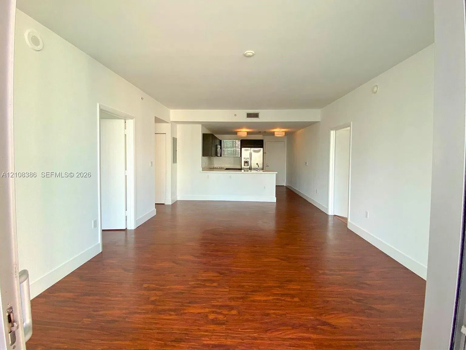 Ivy Condo — Photo 4