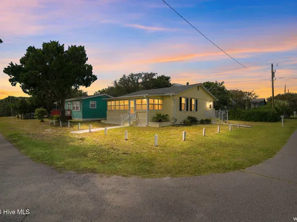 202 S Fourth Avenue, Kure Beach, NC 28449