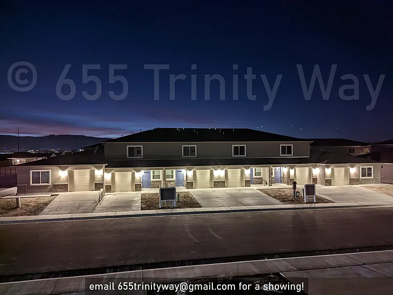 655 Trinity Way #B — Photo 1