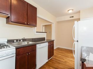 1444 W Byron St #1 L, Chicago, IL 60613