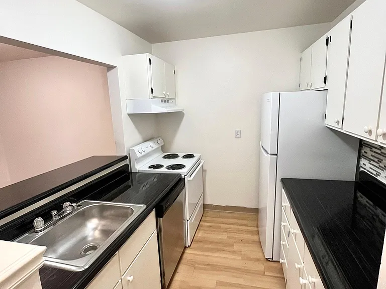 University Park Apartments — Photo 89