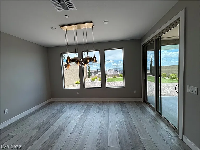 400 Red Feather Peak Ct — Photo 10