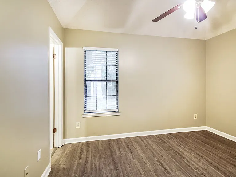 6763 Ashland Dr — Photo 10