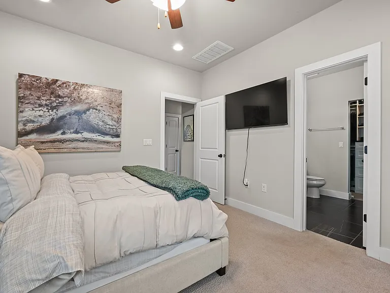 10121 Forest Grove Dr — Photo 11