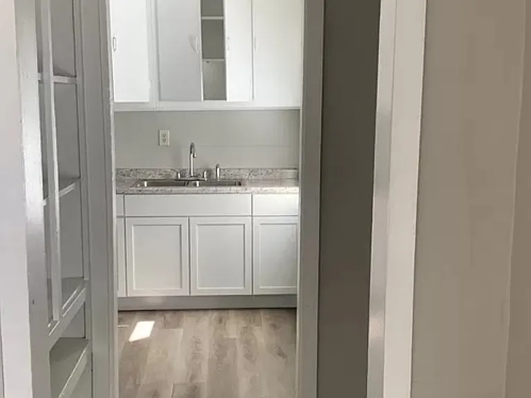 815 Dawson St #2 — Photo 7