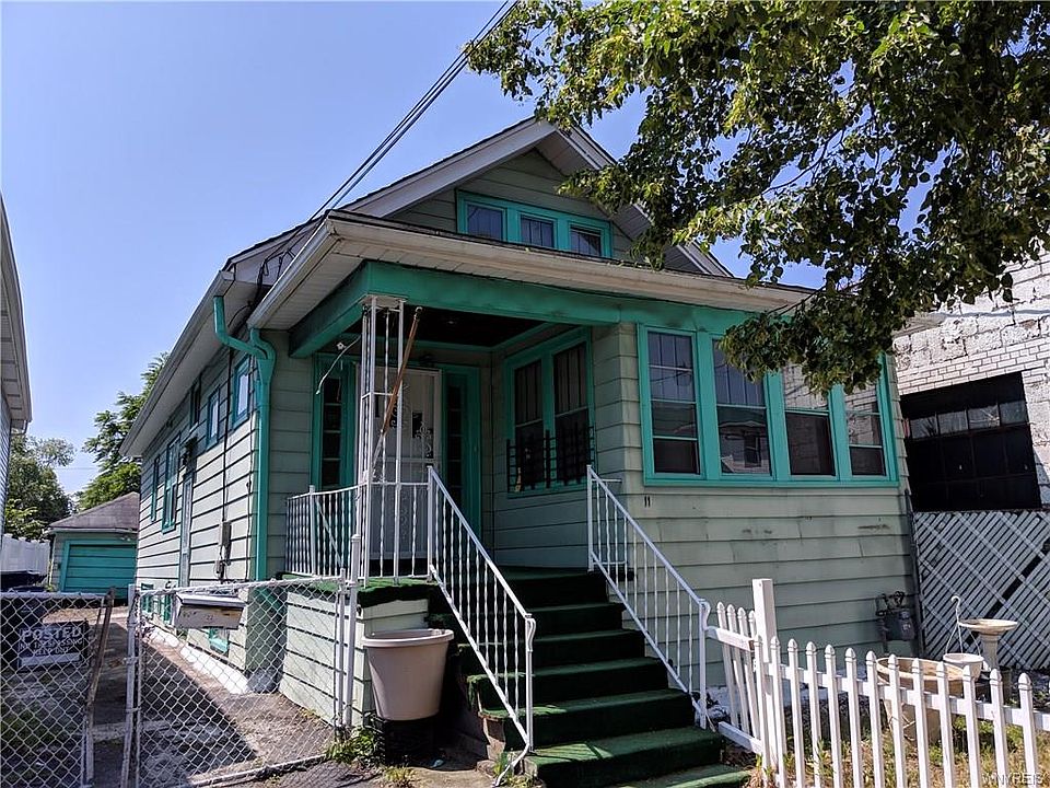 1st image of 11 Millicent Ave