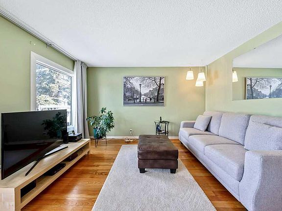 5th image of 50 N Cedarwood Rise SW