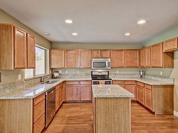 3rd image of 10842 W Lone Cactus Dr