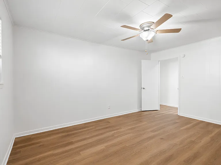 Villa North Apartments - 1 bedroom apartment — Photo 21