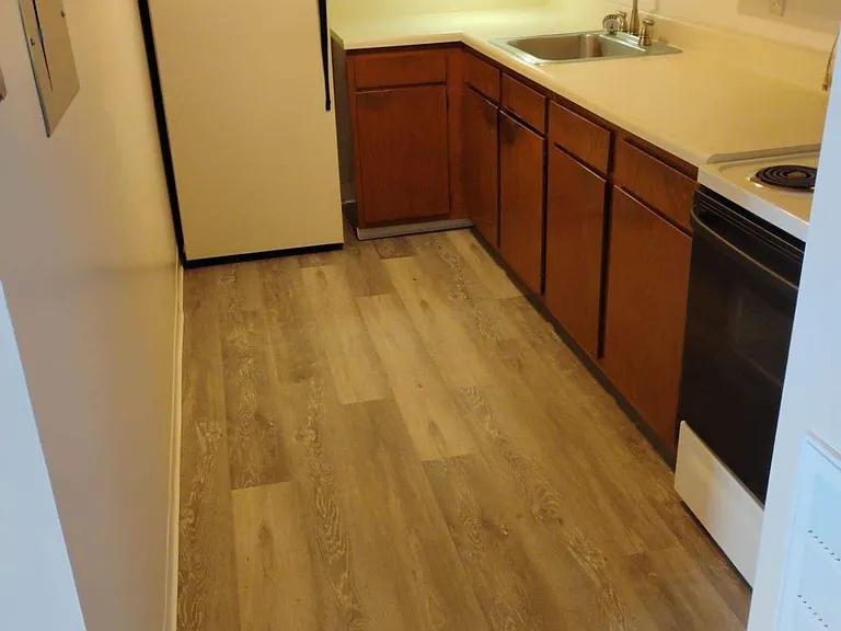 930 Punta Gorda Ave — Photo 4