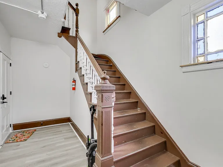 65 Lambert Ave #2 — Photo 16