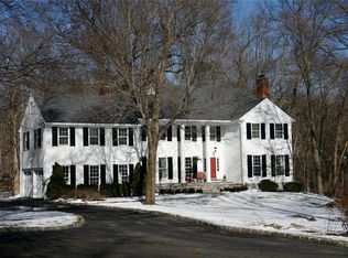 35 Deacons Way, New Canaan, CT 06840