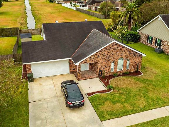 2nd image of 506 Angelle Dr