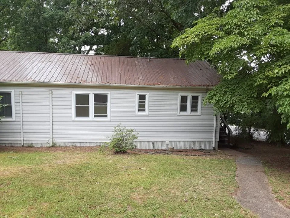 143 Wainwright Rd