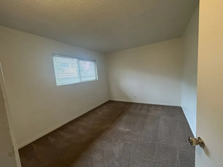 221 W Anapamu St — Photo 7