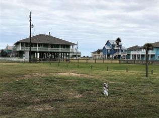3236 Castle Dr, Crystal Beach, TX 77650